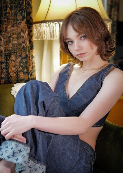 Emma Myers photo