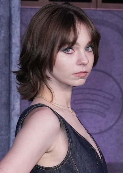Emma Myers photo