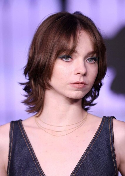 Emma Myers photo