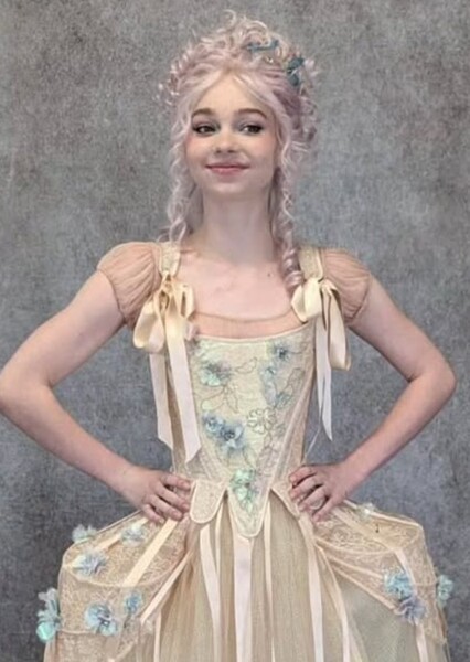 Emma Myers photo