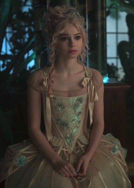 Emma Myers photo