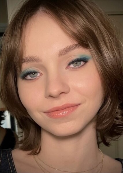 Emma Myers photo