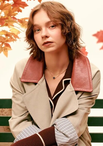 Emma Myers photo