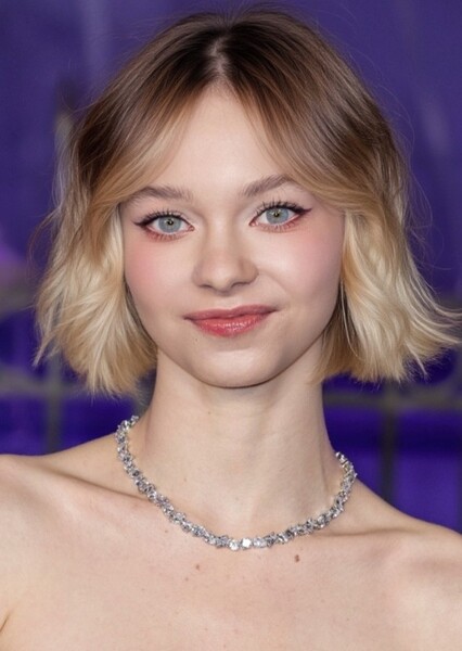 Emma Myers photo