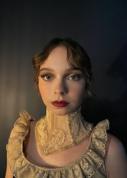 Emma Myers photo