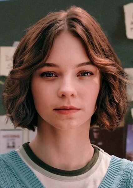 Emma Myers photo