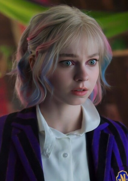 Emma Myers photo