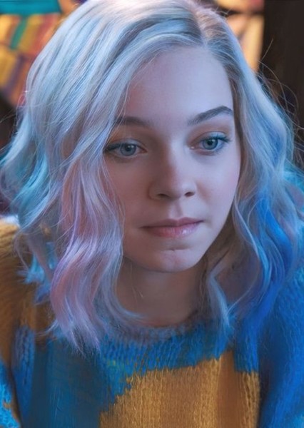 Emma Myers photo