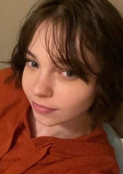 Emma Myers photo