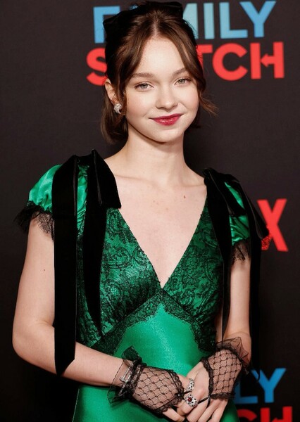 Emma Myers photo