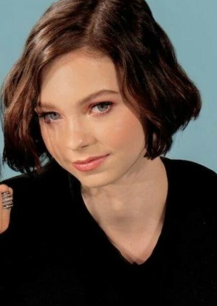 Emma Myers photo