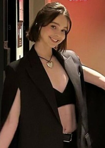 Emma Myers photo