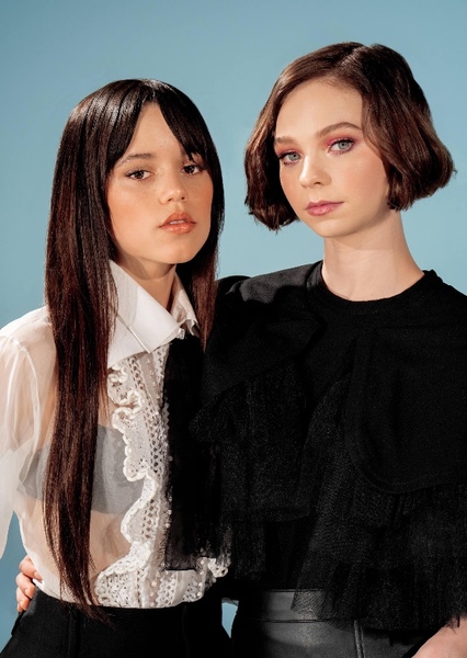 Emma Myers and Jenna Ortega
