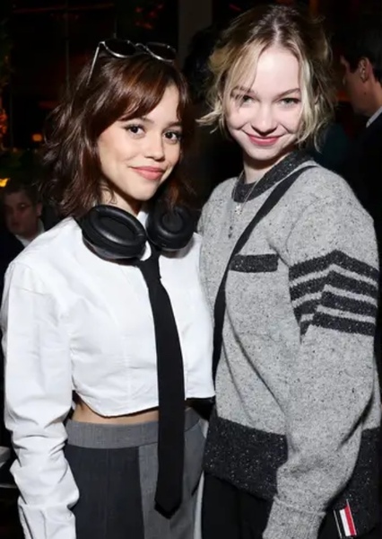 Emma Myers and Jenna Ortega
