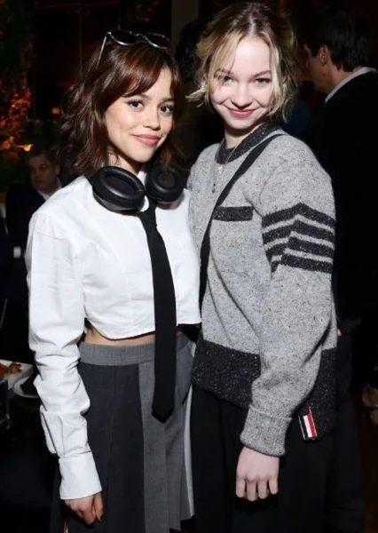 Emma Myers and Jenna Ortega photo