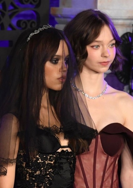Emma Myers and Jenna Ortega photo