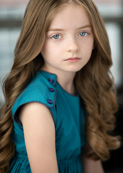 Emma Oliver photo