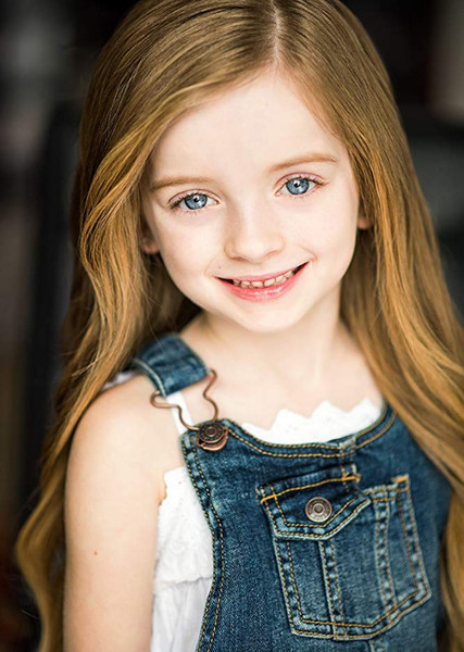 Emma Oliver photo