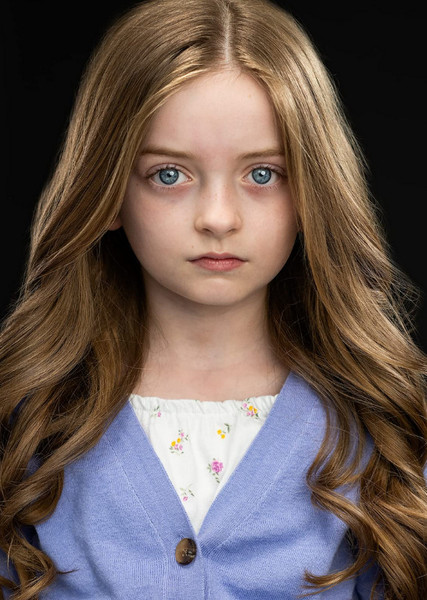 Emma Oliver photo