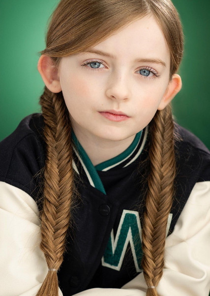 Emma Oliver photo