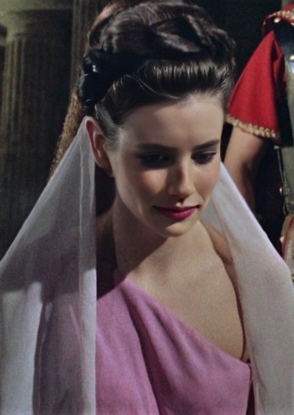 Emma Roberts photo