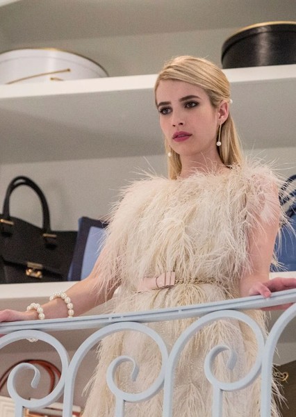 Emma Roberts photo