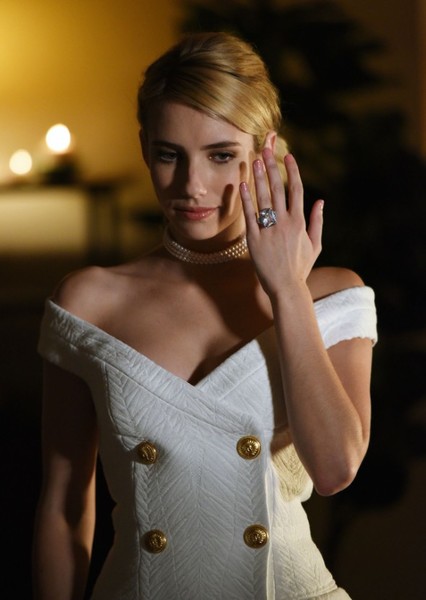 Emma Roberts photo