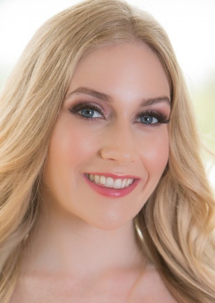 Emma Starletto photo