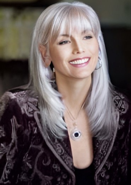Emmylou Harris photo