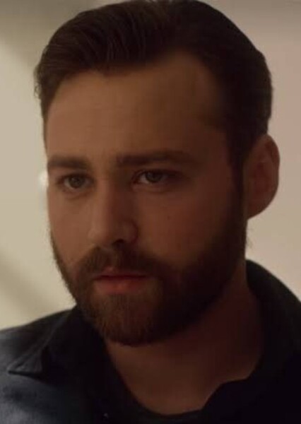 Emory Cohen photo