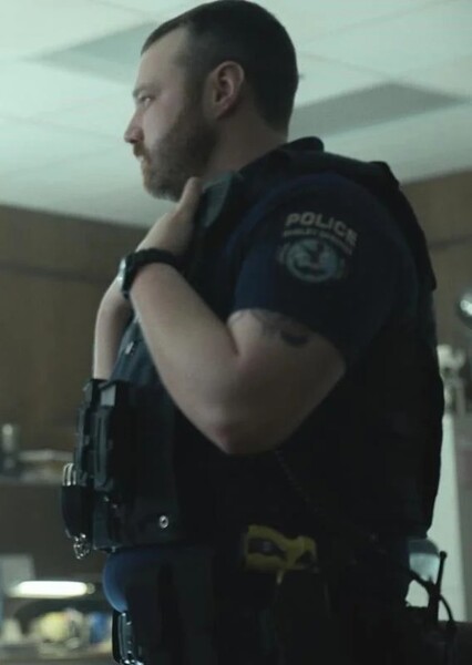 Emory Cohen photo