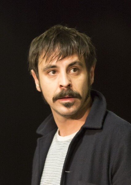 Emun Elliott photo