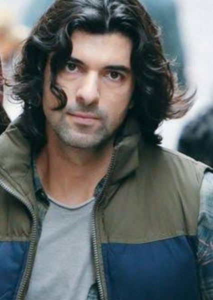 Engin Akyürek photo