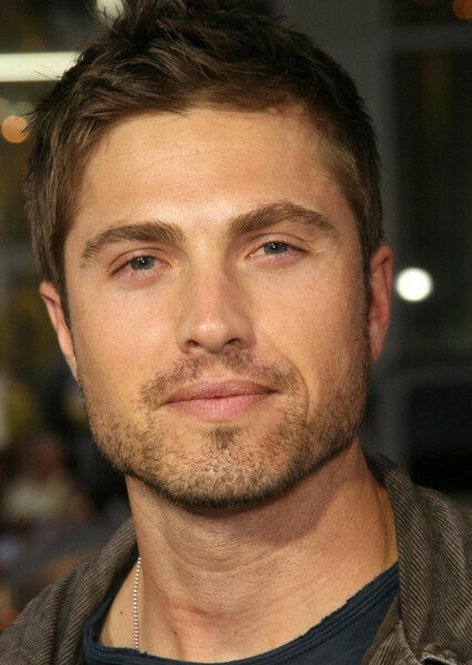 Eric Winter photo
