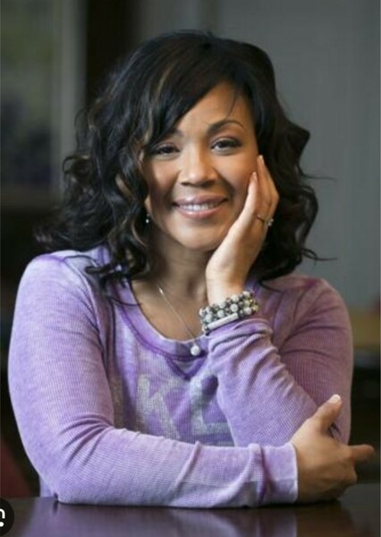 Erica Campbell photo