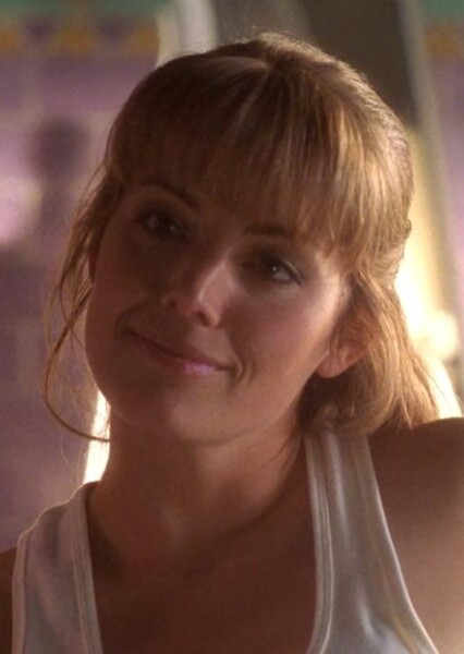 Erica Durance photo