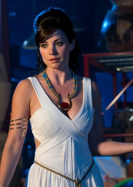 Erica Durance photo