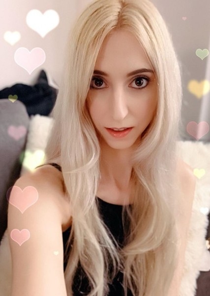 Erica Harlacher photo