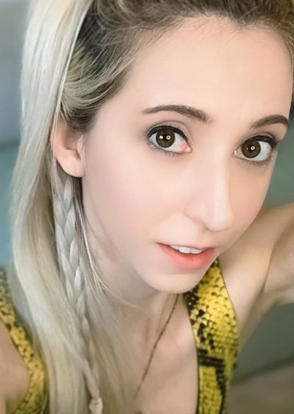 Erica Harlacher photo
