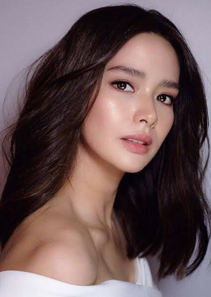 Erich Gonzales photo