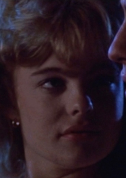 Erika Eleniak
