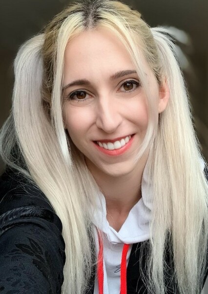 Erika Harlacher photo
