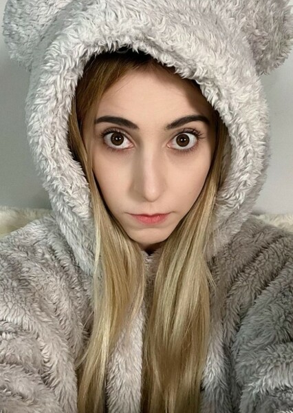 Erika Harlacher photo