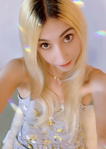 Erika Harlacher photo