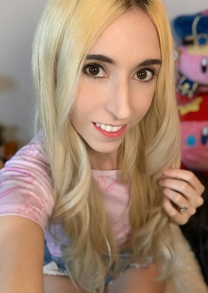 Erika Harlacher photo