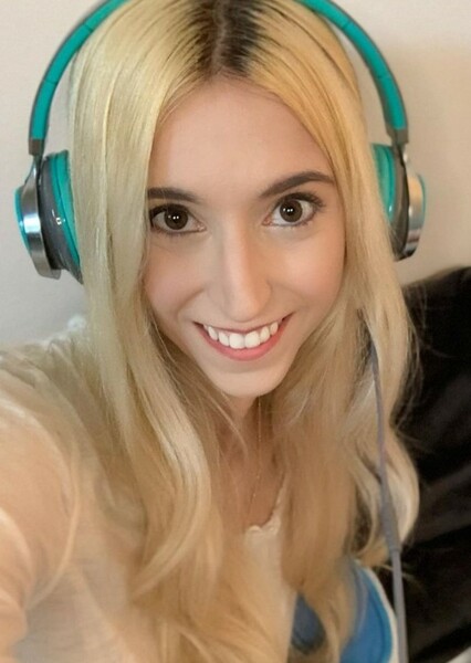 Erika Harlacher photo