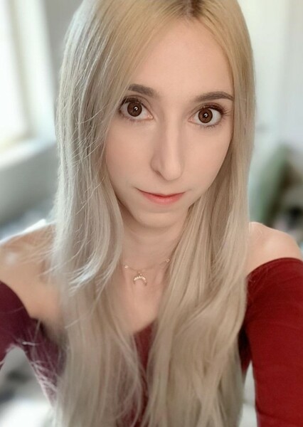 Erika Harlacher photo