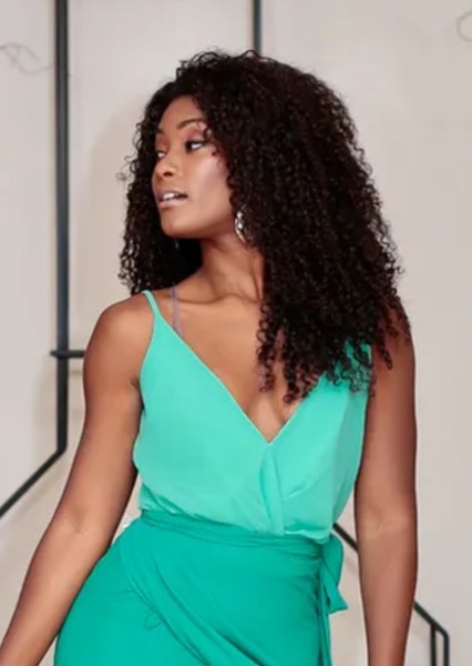 Erika Januza photo