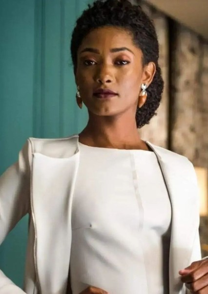 Erika Januza photo