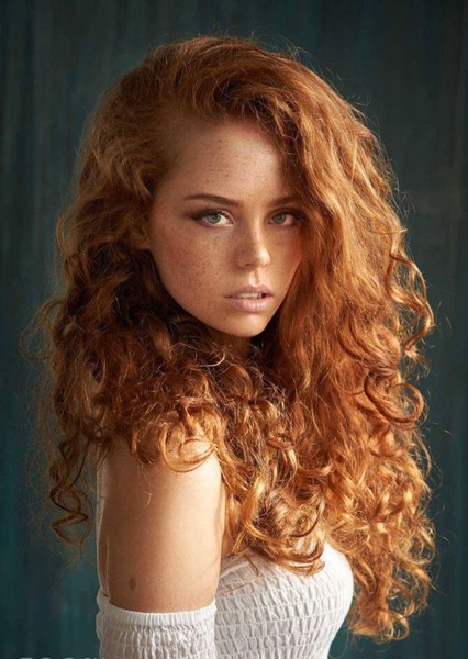 Erika Postnikova photo